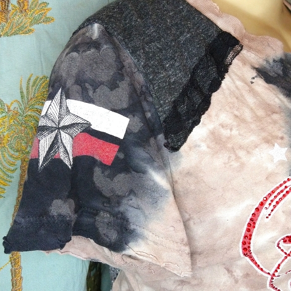 Medium Sinful by Affliction shirt - Picture 7 of 8